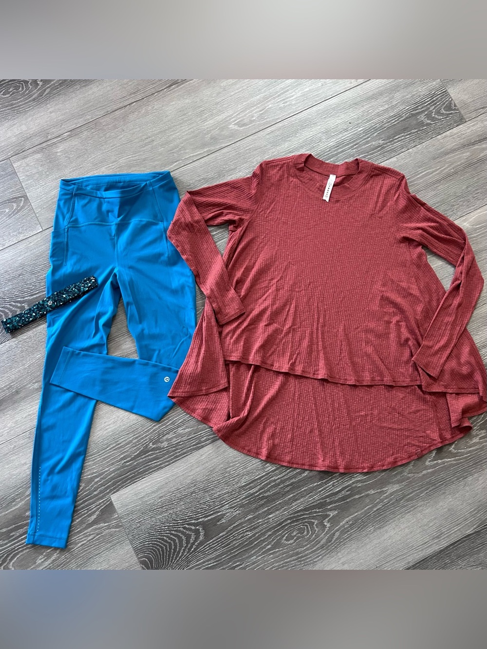 Lululemon Dare To Drape Top (S) Swift Speed Leggings (6) bundle + Headband